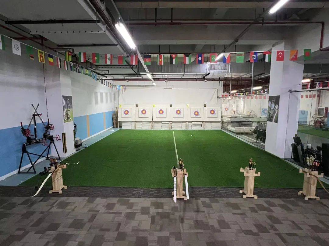 谷雨趁春光趣运动拉弓射箭强体魄