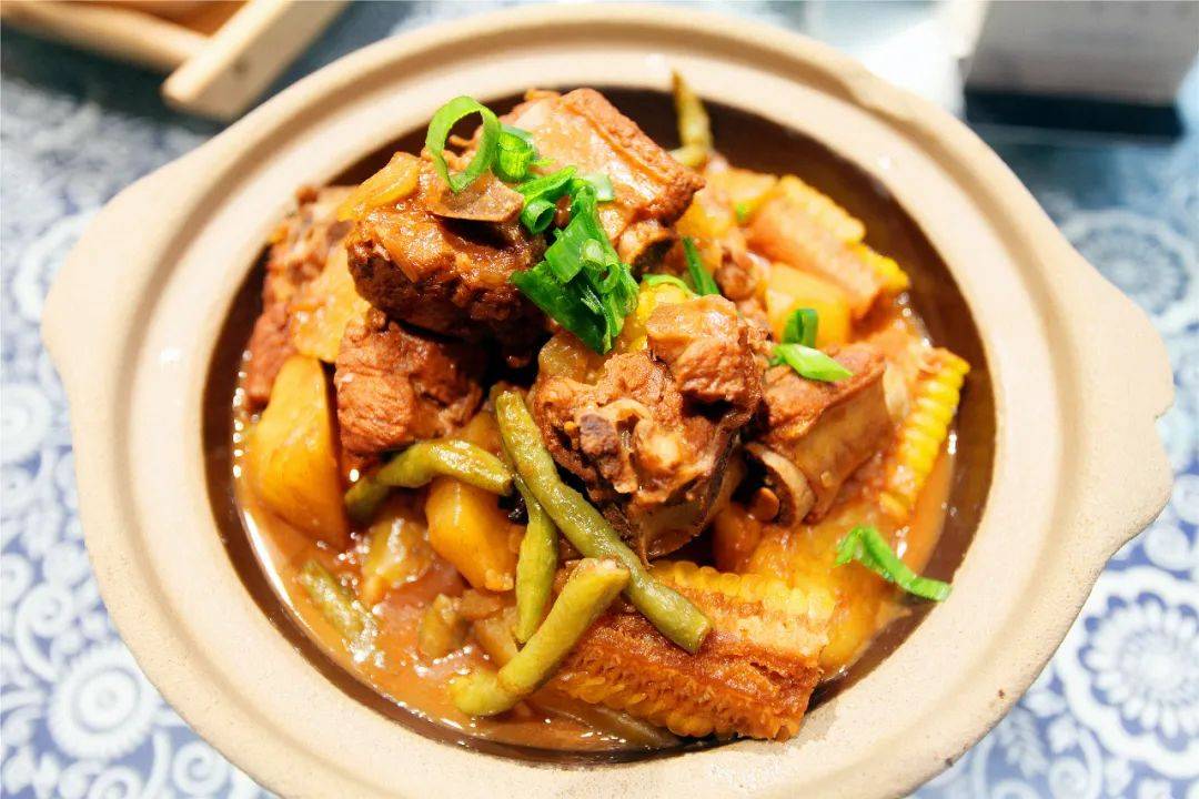 赏妙峰山景,吃农家饭菜,喝平泉羊汤!还送现烙的烧饼吃!