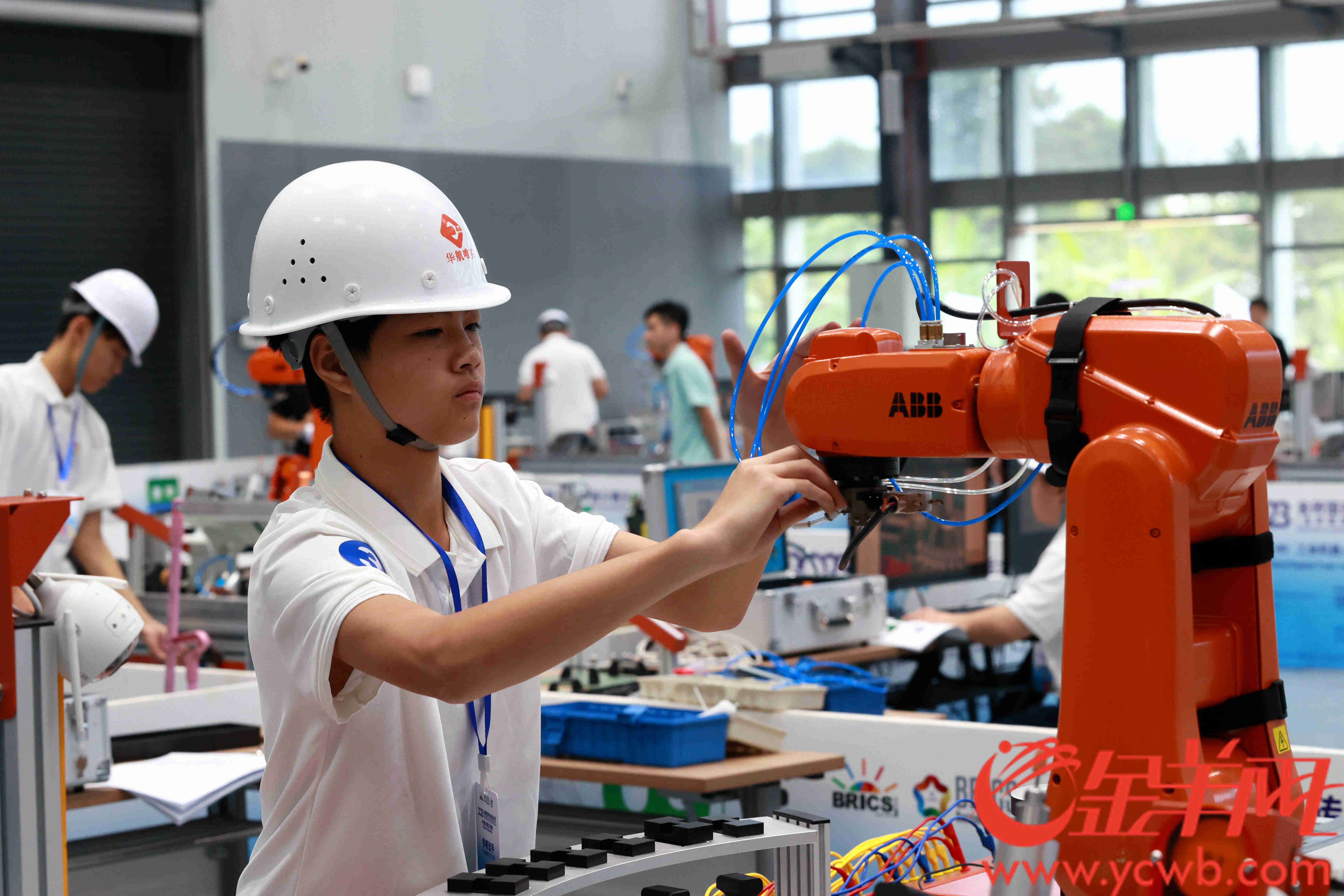 将加大紧缺技能人才培养广州发布最新企业紧缺急需职业工种目录