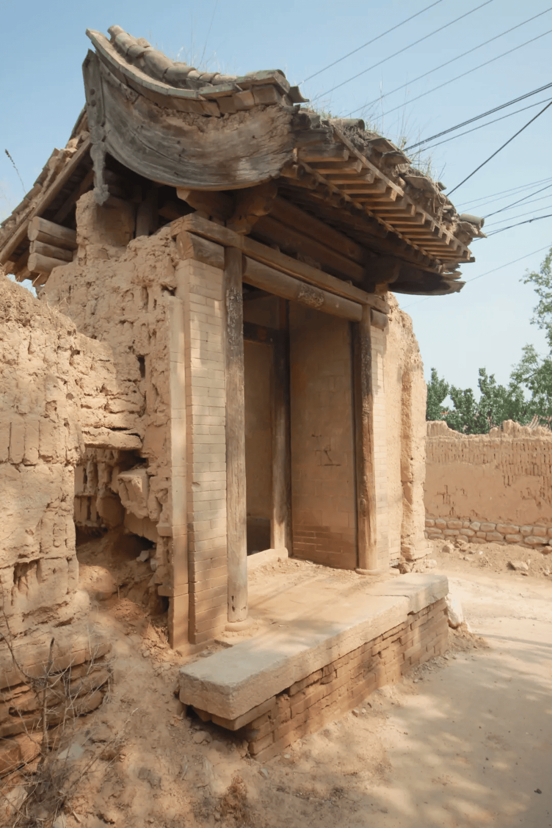 李生堂:解放后,赴朝作战,后担任板门店停战谈判志愿军代表(军级),参加