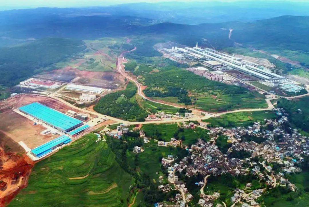 "贴心"共情优服务立足县委县政府"新型工业化"决策部署和"绿色铝精深