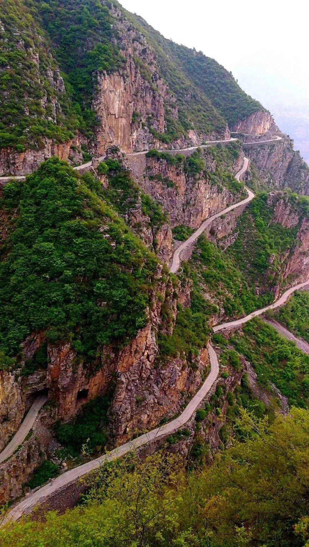 船游水上挂壁,"崖上飞车"十大挂壁,挑战太行天路!