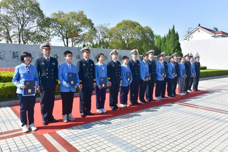 海军诞生地纪念馆举办海军指挥学院教育基地揭牌暨我与海军有个约定