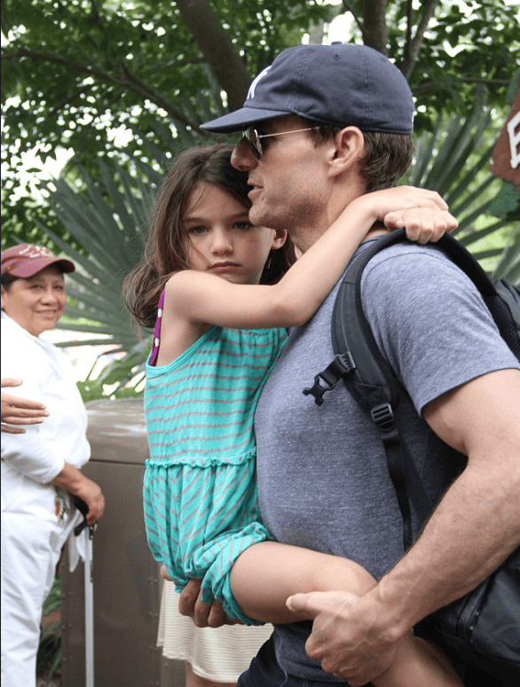 阿汤哥的女儿18岁了,曾经的"天使容颜"现在长这样