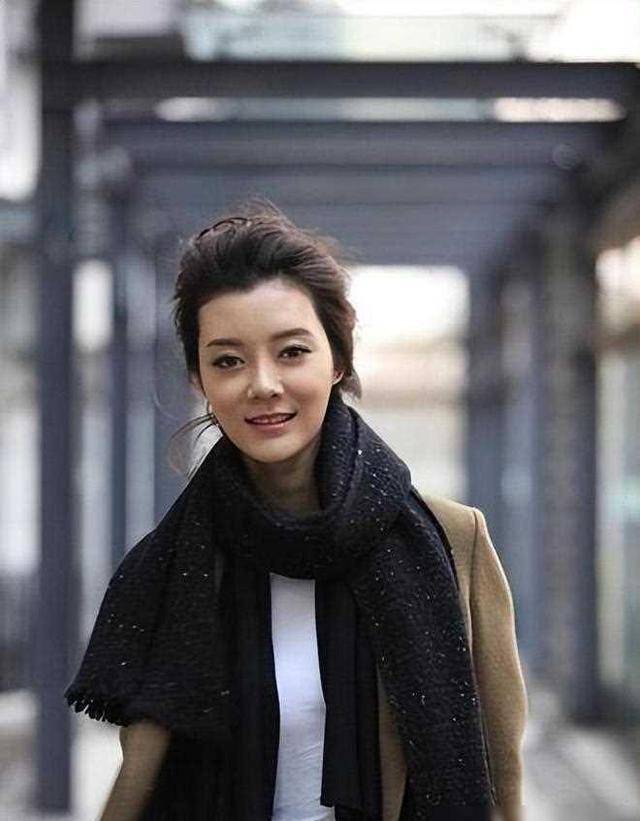 车晓:前夫被悬赏2160万,直播屡屡翻车,如今证明郝蕾当初没说错_李兆会