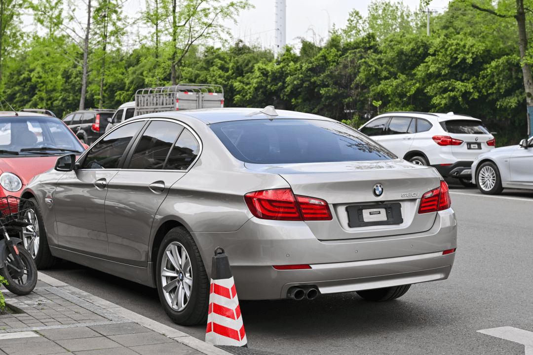 2024年了,几万块到十几万还能买哪些二手宝马?