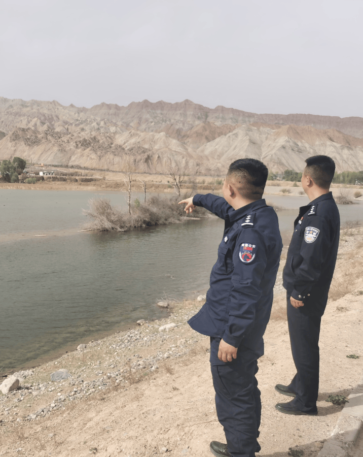 海南州公安局森警支队与国家校园食品安全排查整治专班人员赴共和县