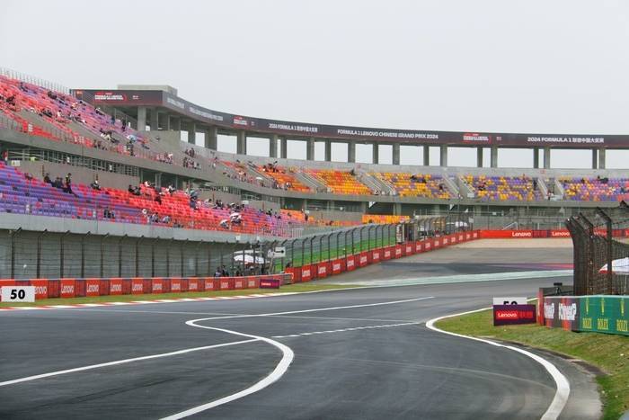 新黄河记者带你漫步上海国际赛车场赛道|图集