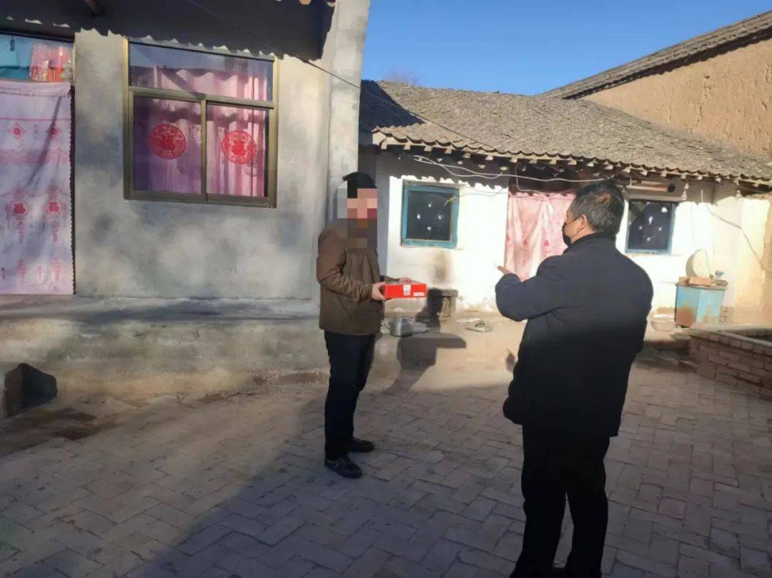 67通渭县马营镇开展第二季度吸毒人员走访活动