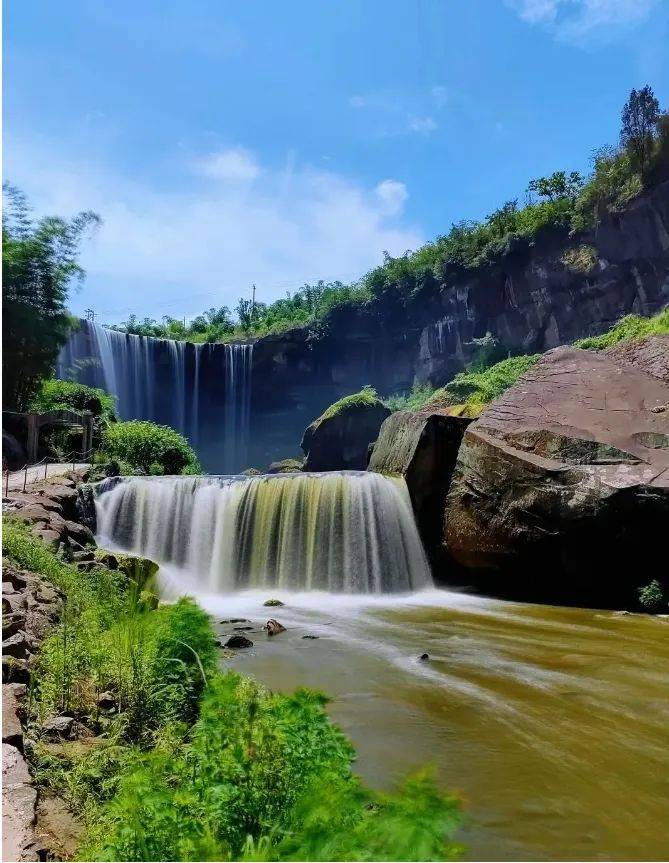 五华山旅游景点介绍图片