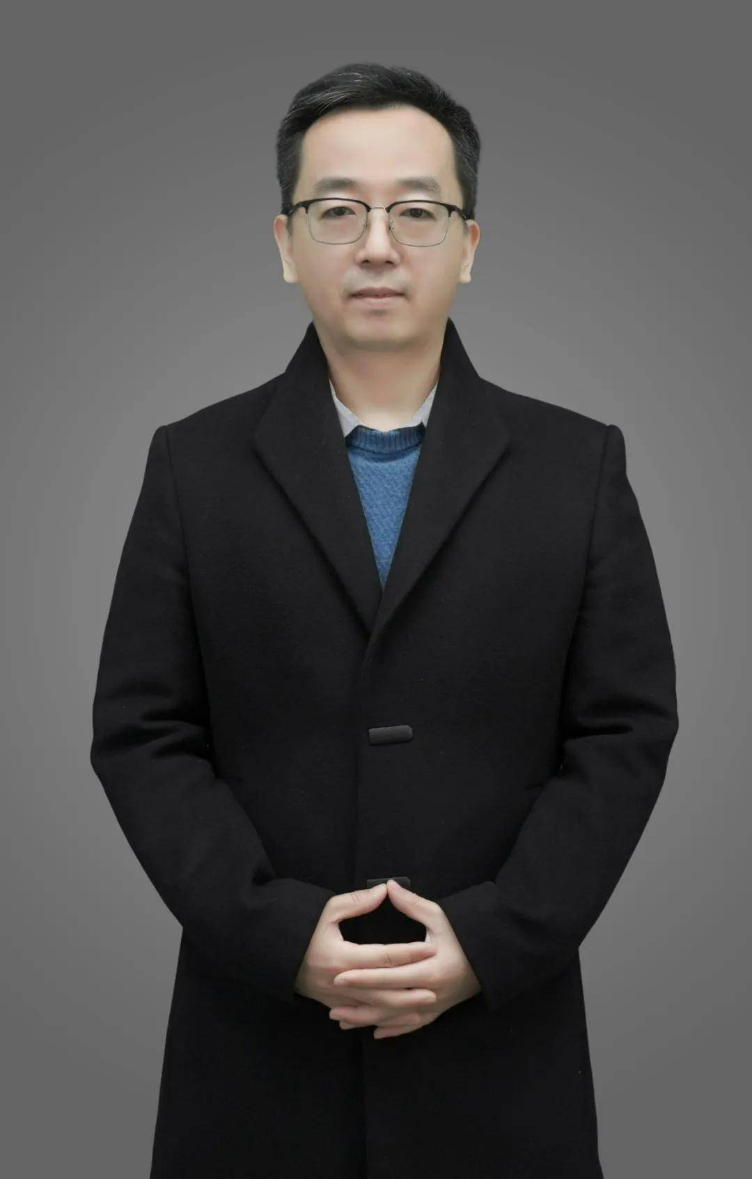 对于一些没有时间到健身房锻炼的小伙伴,唐主任推荐了适合在家,在办公