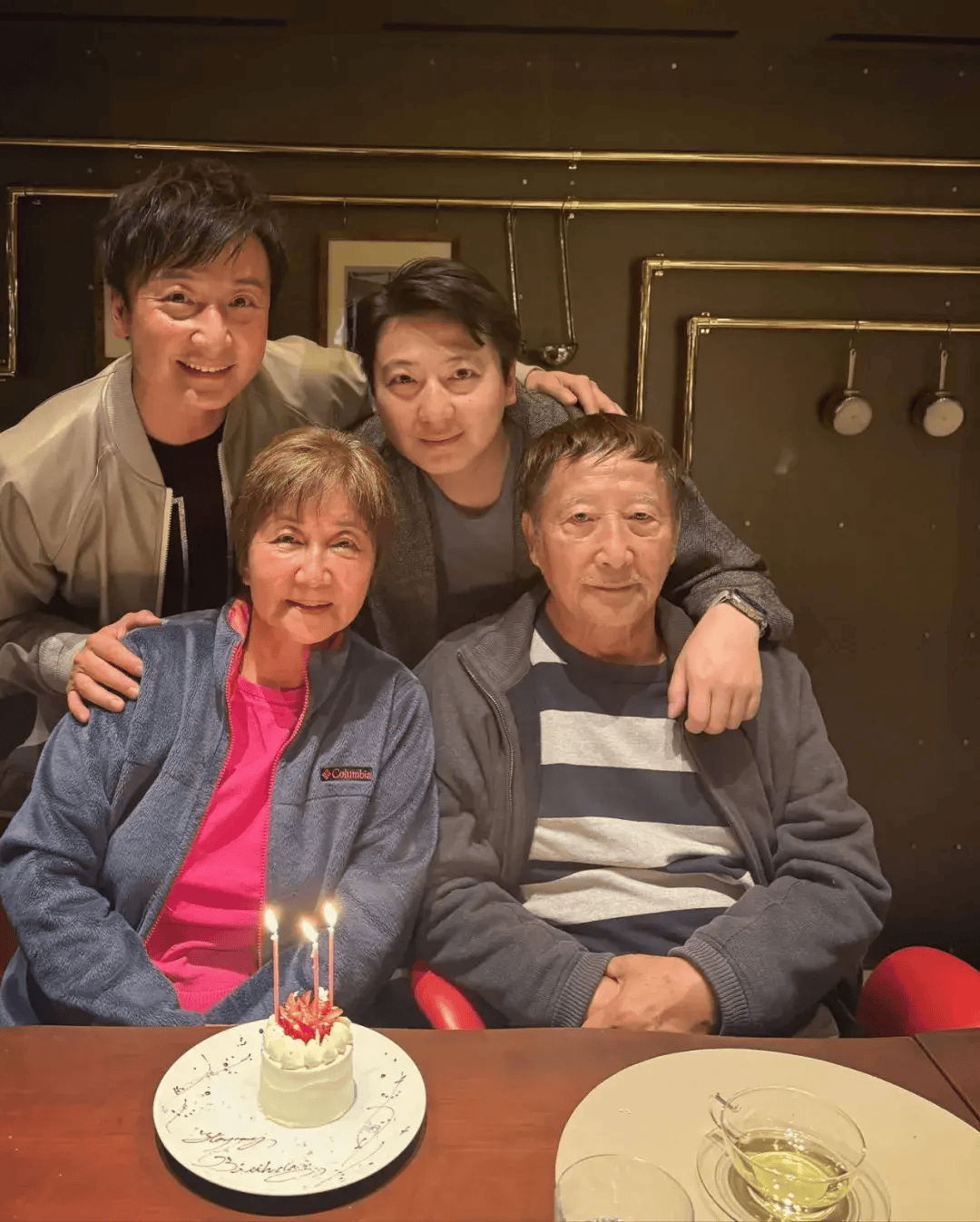 《逆天2》方力申掉马挑战疯癫演技,与女友感情稳定拒绝奉子成婚