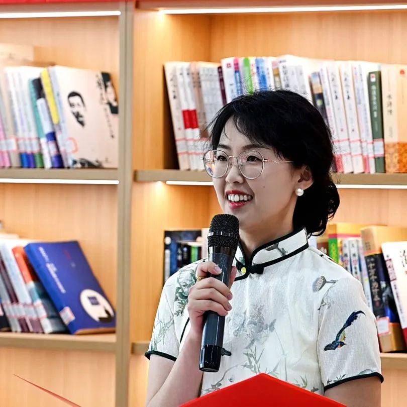 世界读书日丨潞安化工:春风漫卷书香来