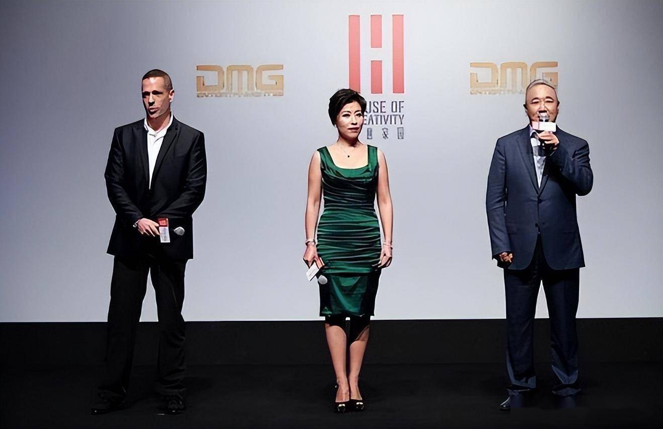 背叛中国女排,赛前戏耍郎平"叛变"投奔美国,难怪这3位遭抵制_胡娜