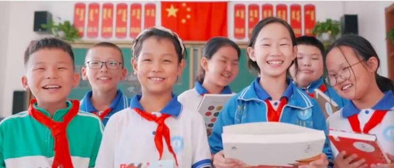 世界读书日|2024年"故宫小书包"将捐给疆藏滇400所乡村小学