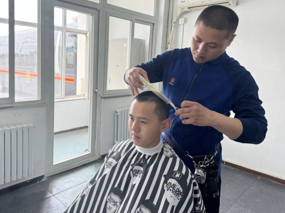 托尼老师question04训练结束,按摩放松身体后,才能满血复活,熟悉按摩