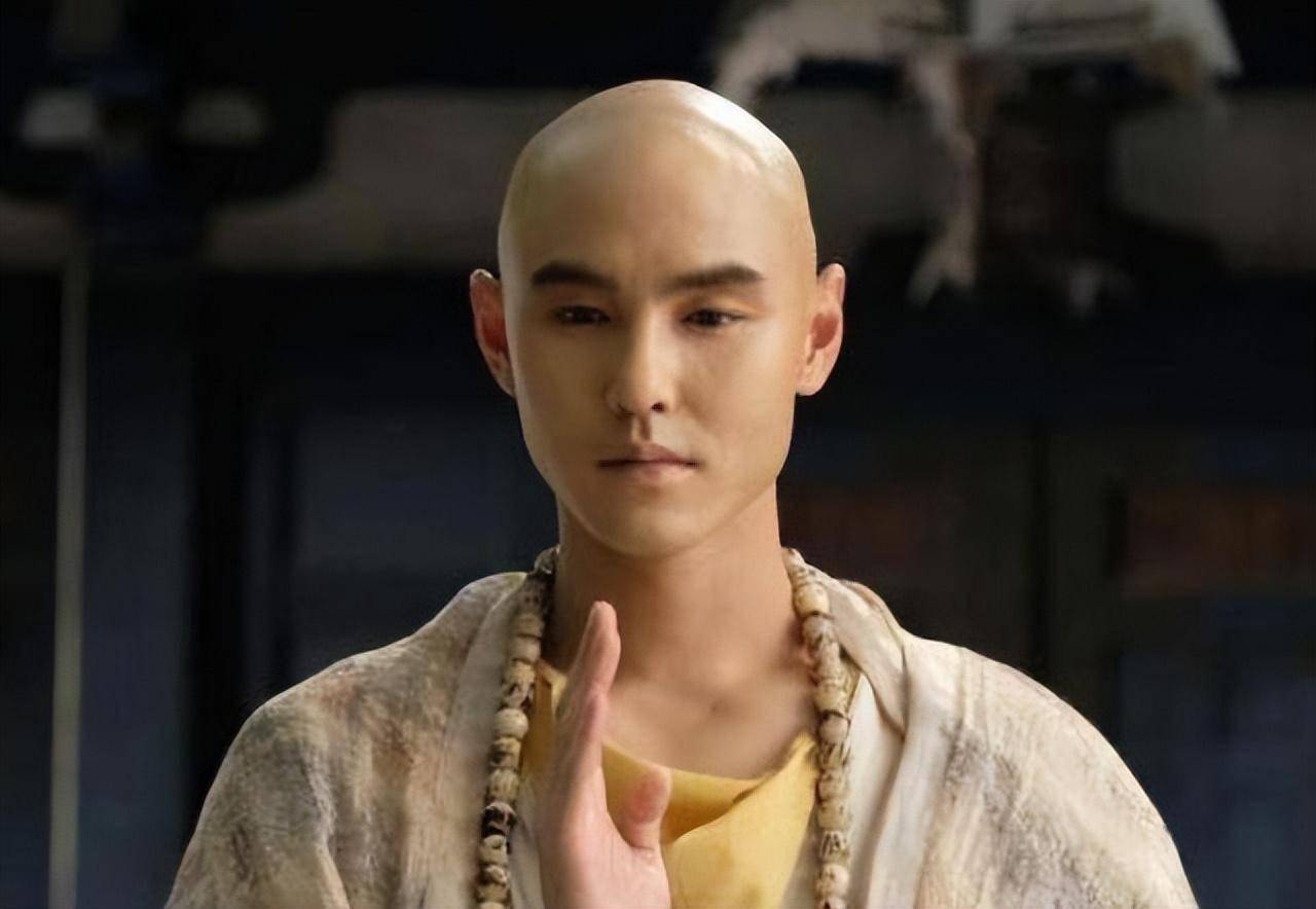 俗语:"合嘴弯弓不可交,两腮无肉大弯腰",背后有何深意?