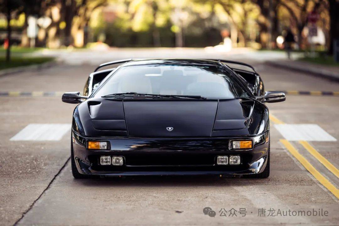 【意大利名车鉴赏】90年代挂墙上的超级跑车 蛮牛代表 1991