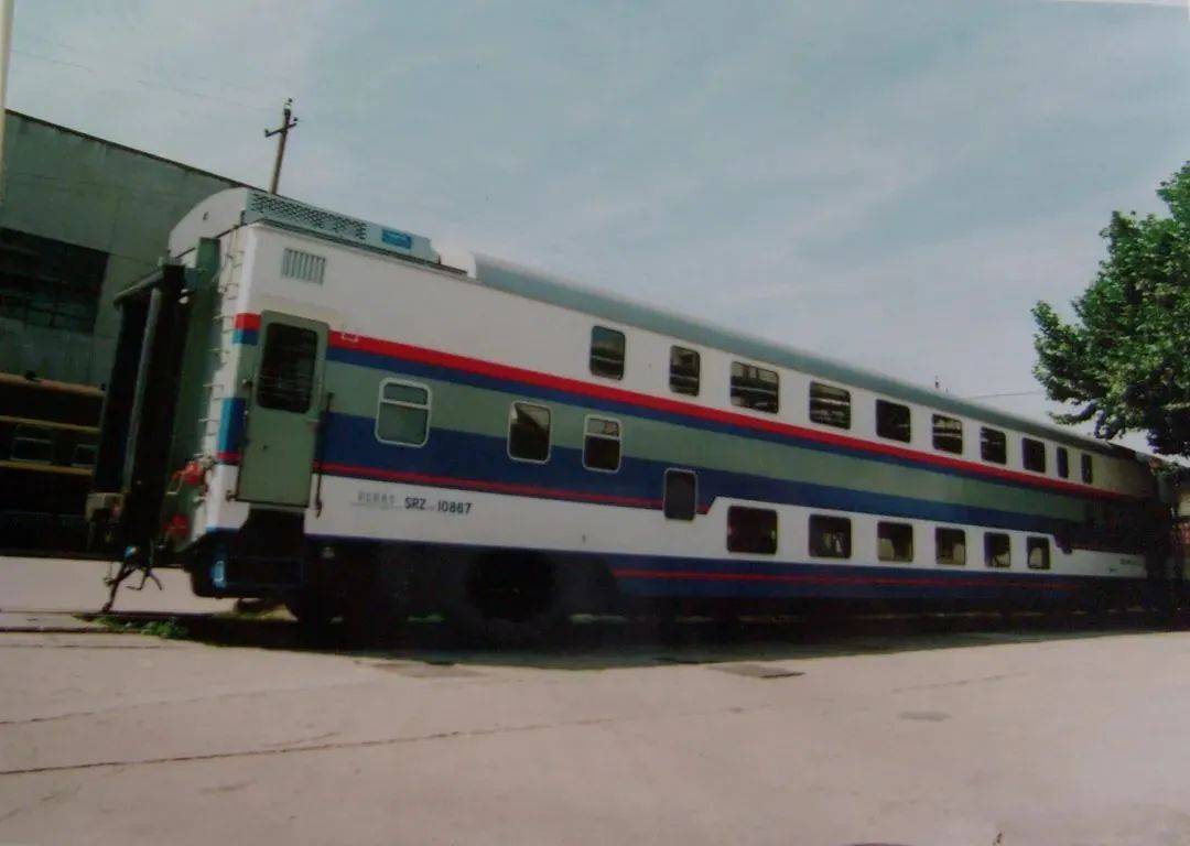 25k型双层软座车25z型双层铁路客车25z型准高速双层旅客列车与中