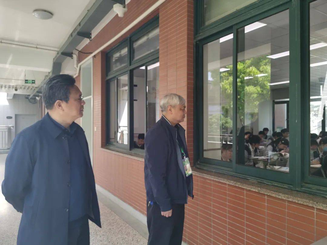 【潜能教育 | 督导工作】奉贤中学接受"心理健康教育""未成年人学校