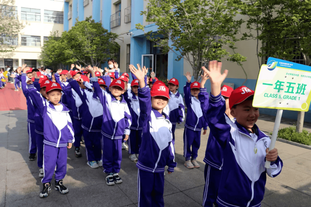 津门小学:春风得意少年时,逐梦踏歌绿茵场