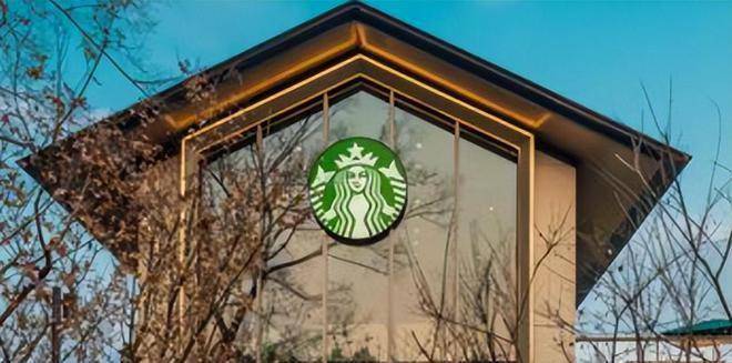 股价大跳水,一夜蒸发上千亿,星巴克要撑不住了?