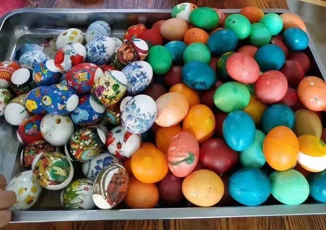 对于俄罗斯族来说,巴斯克节就像春节一样重要,我们从节日前一周的柳条