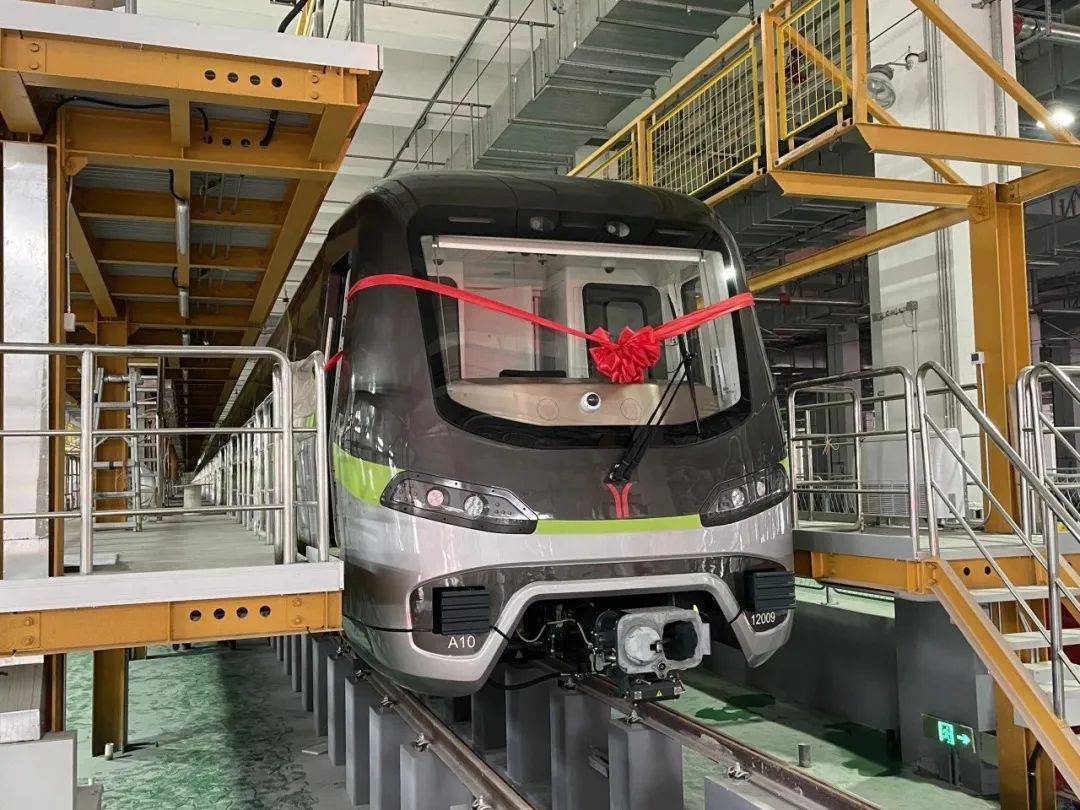 列车首度曝光十二号线(浔峰岗—大学城南)按全自动驾驶设计的地铁线路