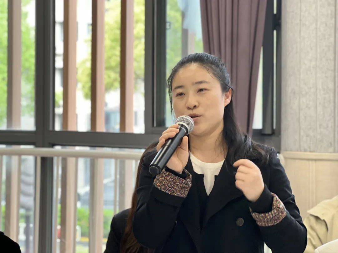 "在自然"中与儿童共生长——"学在港城 致敬课堂"