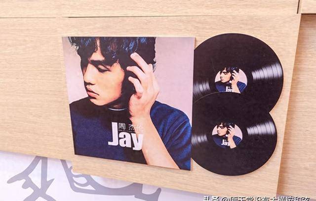 专业科普:周杰伦成功后,为何和最大功臣——钟兴民不合作了?