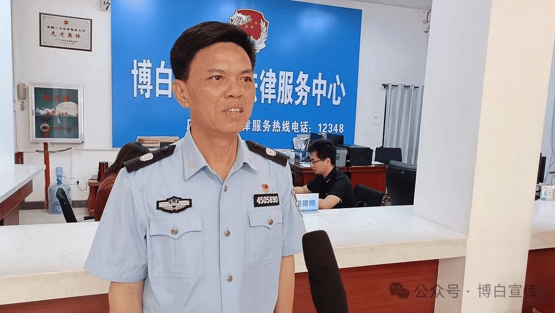 【劳模风采】童锋:坚持司法为民 当好矛盾纠纷"解铃人"