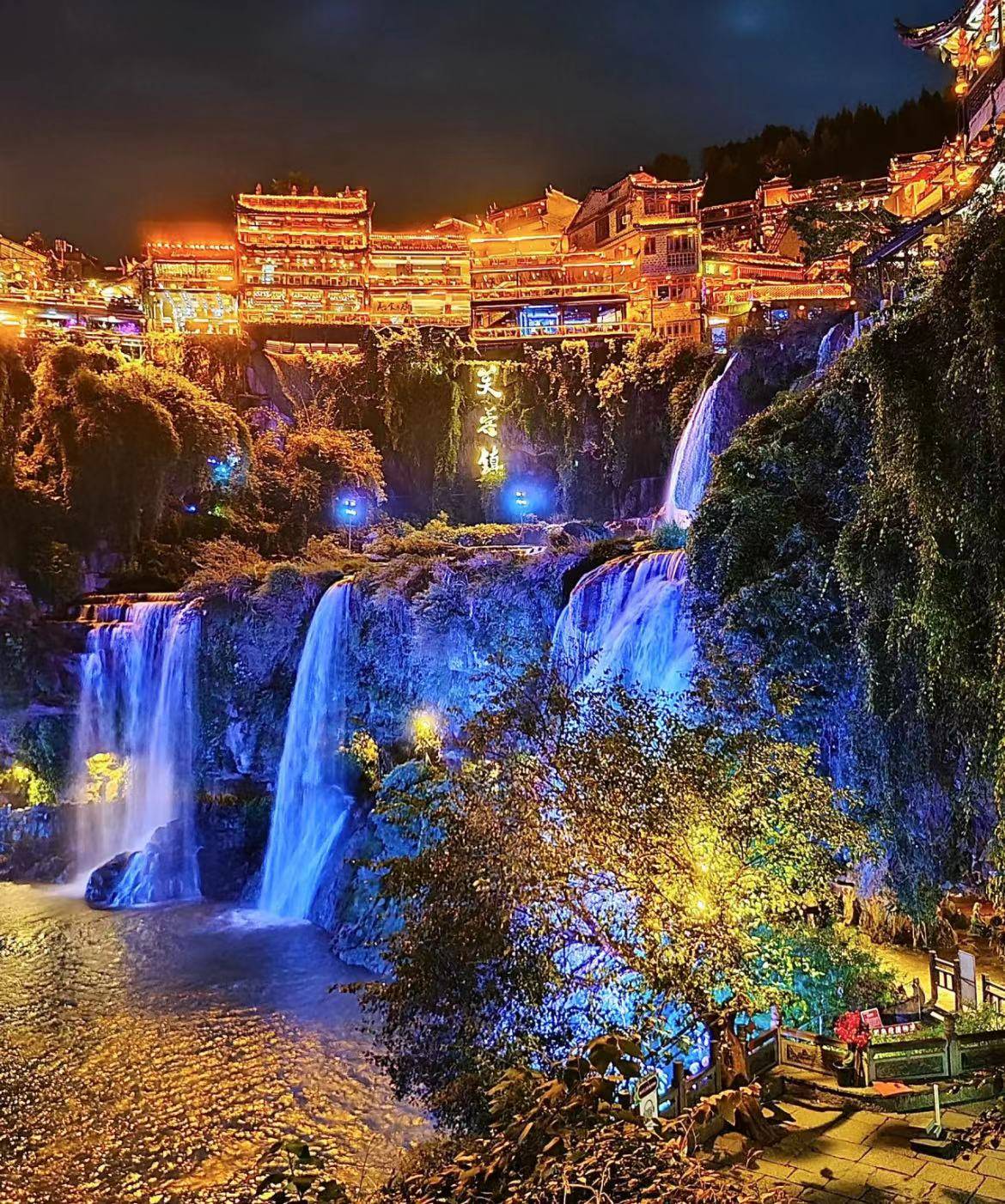 对于五岁的孩子来说,张家界的核心景区——武陵源有着丰富的亲子活动.