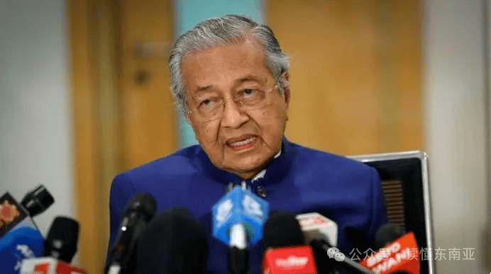 【马来西亚新闻】近百岁高龄前总理遭调查,马来西亚内斗再起