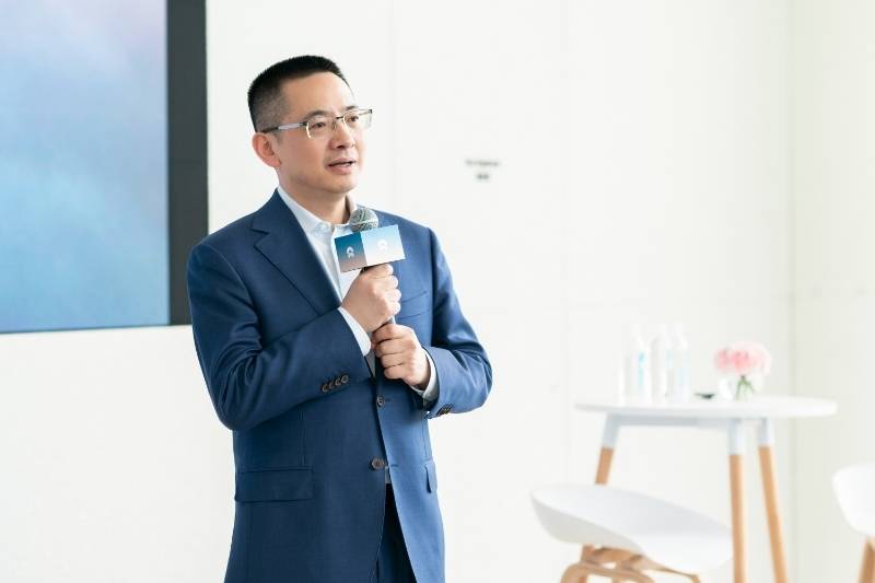 蔚来联合创始人秦力洪在接受记者采访时则称:"我们说的是乐道l60的