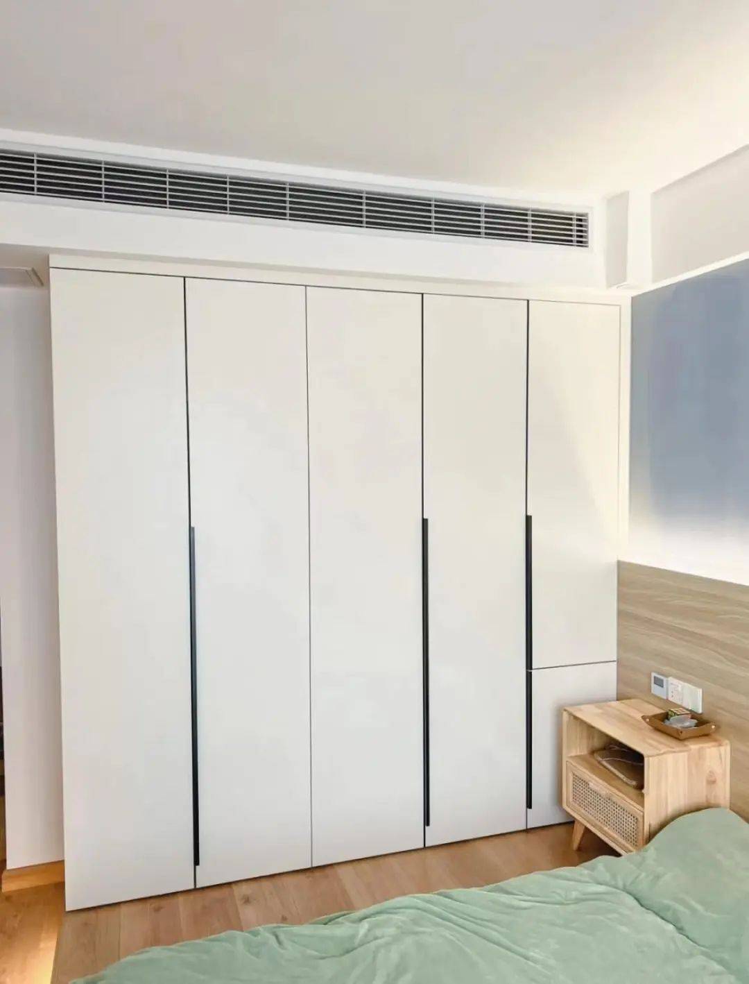 她家130㎡极简原木风,因布置温馨舒适而走红,获得上万关注