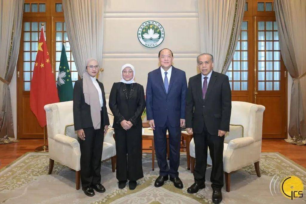 行政长官贺一诚与印度尼西亚劳工部部长伊达会面