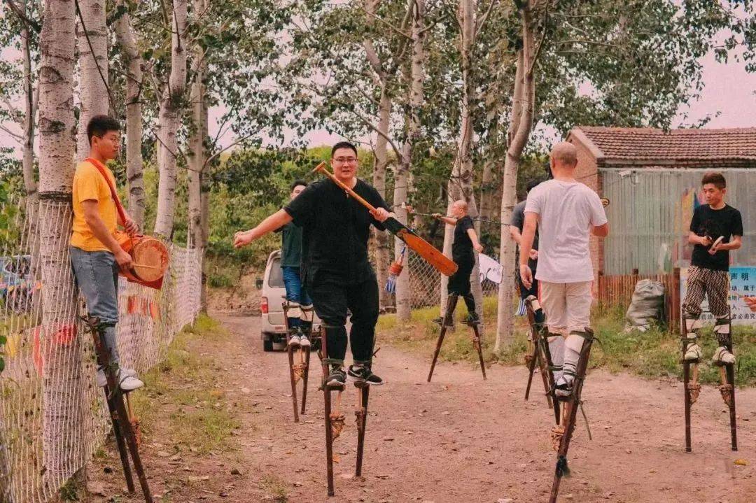 天津堤头庆云高跷有了最"潮"的传承者!