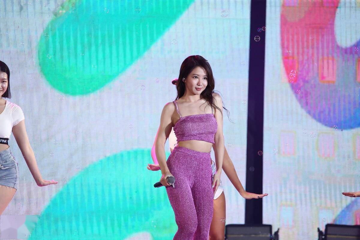 郭书瑶这身材,这才是尤物啊!