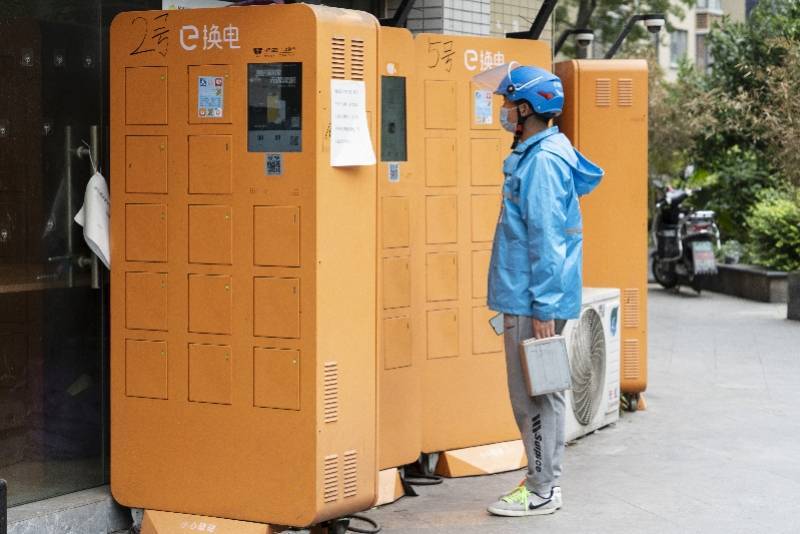 0版本的"人人共享换电"创新模式,联合上海电信,哈啰出行推出一体化