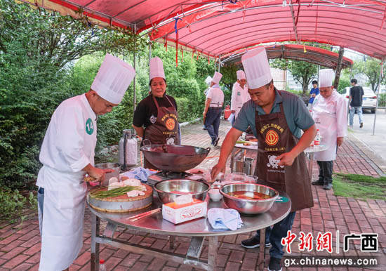 桂林平乐县举办地方特色菜技能竞赛