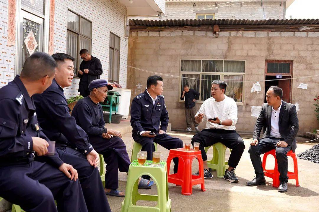进基地,签协议,访群众,六盘水监狱双联双促走进大湾镇