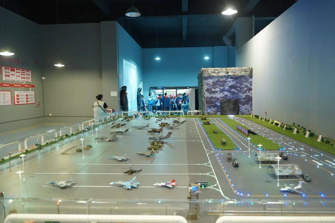 雏鹰展翅 逐梦蓝天——西安高新第五小学开展研学旅行活动(二)_航空