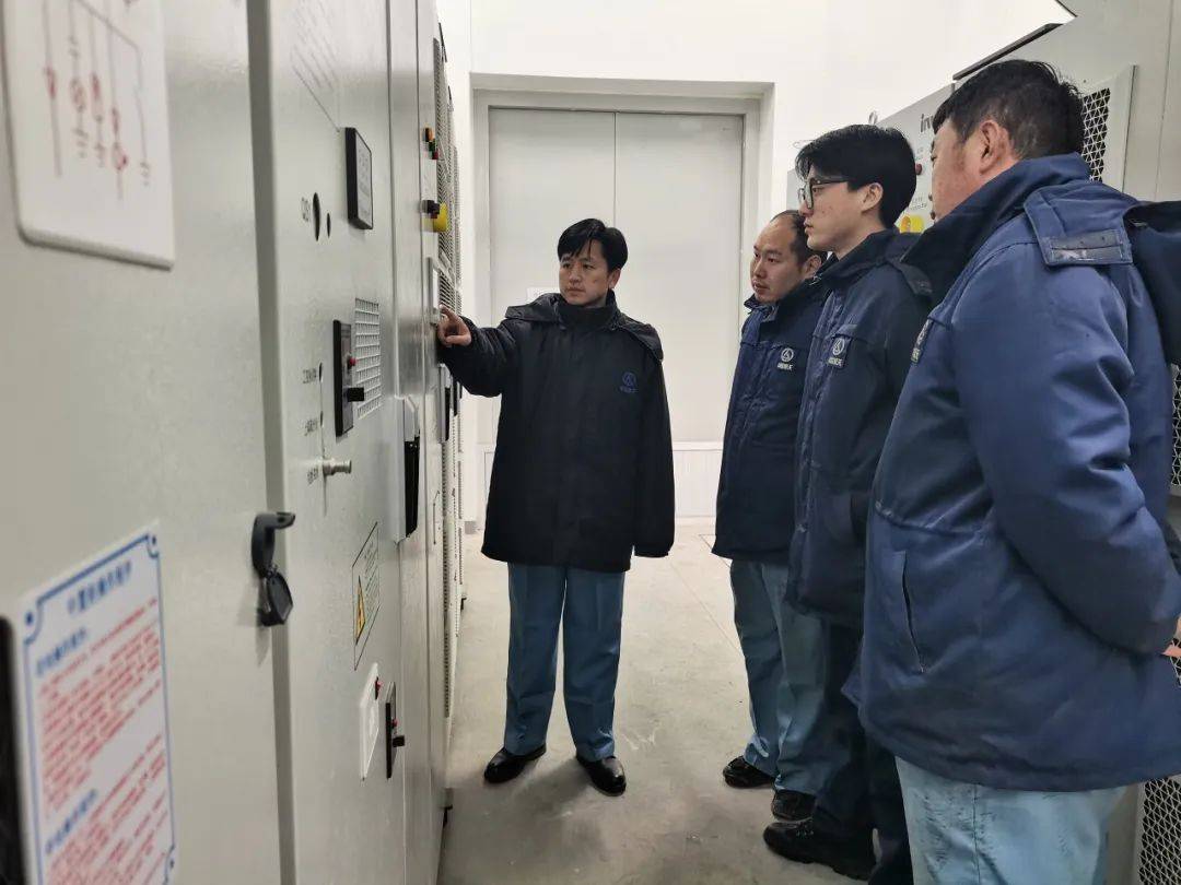 夏伟:致力首创 带团队建设氢氧发动机高空模拟试验台