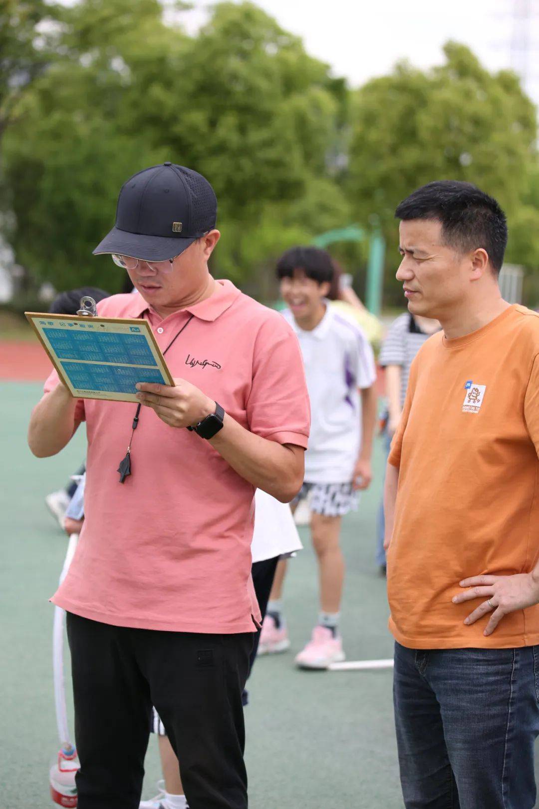 桐乡市现代实验学校第四届科技节"纸火箭亲子活动"圆满落幕