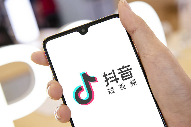 公司回应:相关调整仅为商业素材发布授权