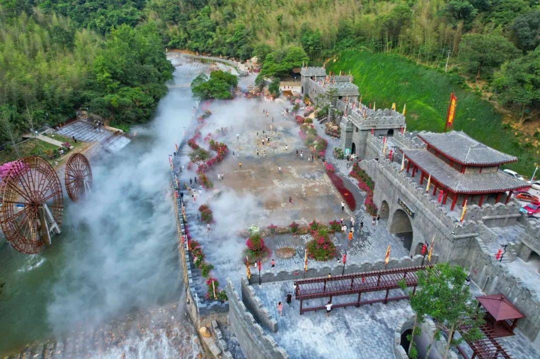 第四站—小池培斜村"峰峦叠翠,山水相映,好一片无限风光.