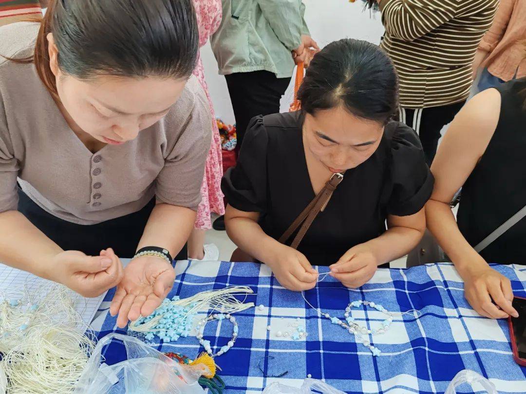 手工活进社区,这间"工作室"很有料!