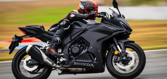 本田发布3.6万的新款cbr400r.