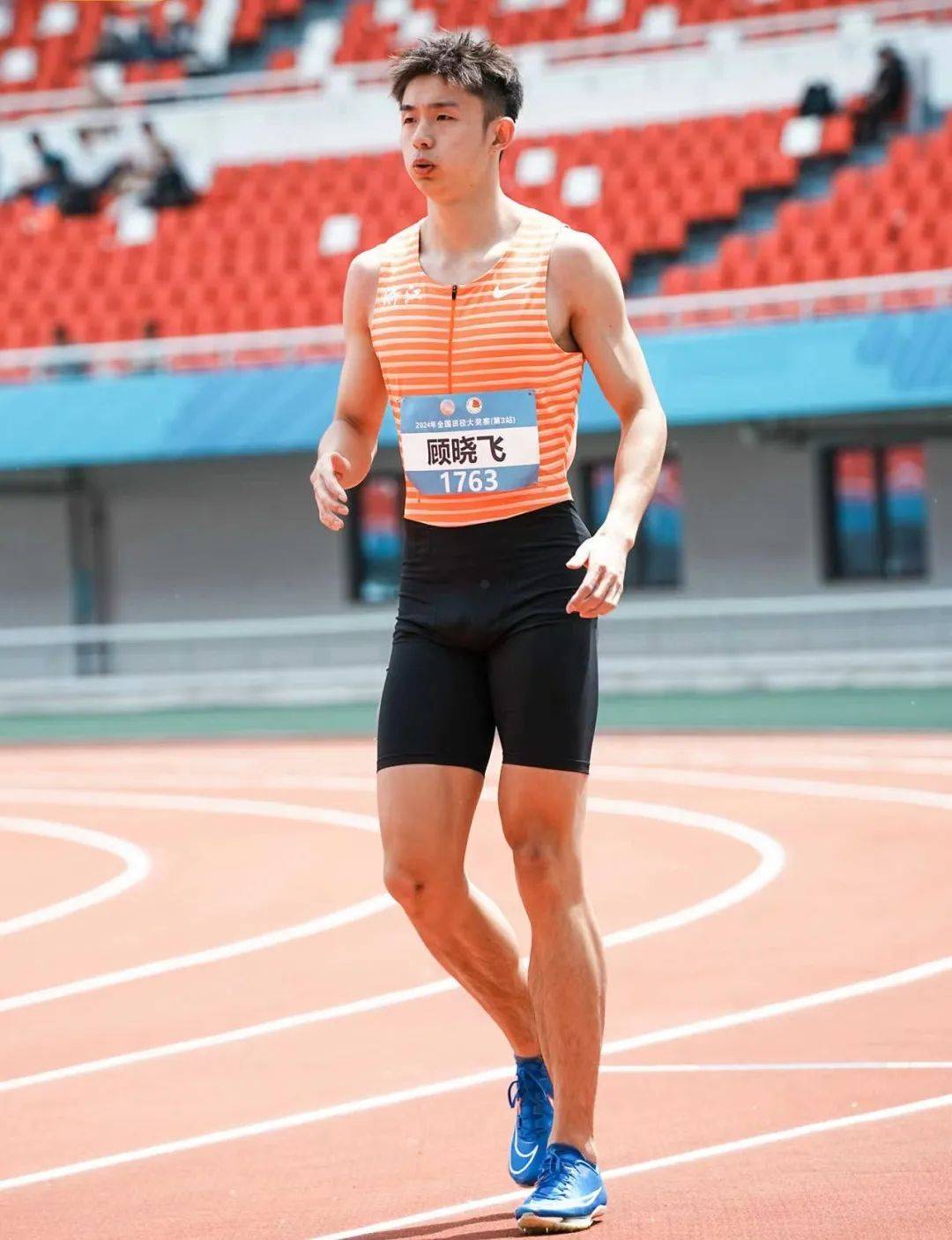 中国女子沙排组合王凡(嘉兴少体校输送运动员)与白冰以2比1战胜意大利