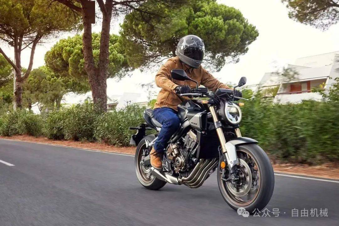 本田还将在北京摩展上发布全新的四缸650系列.